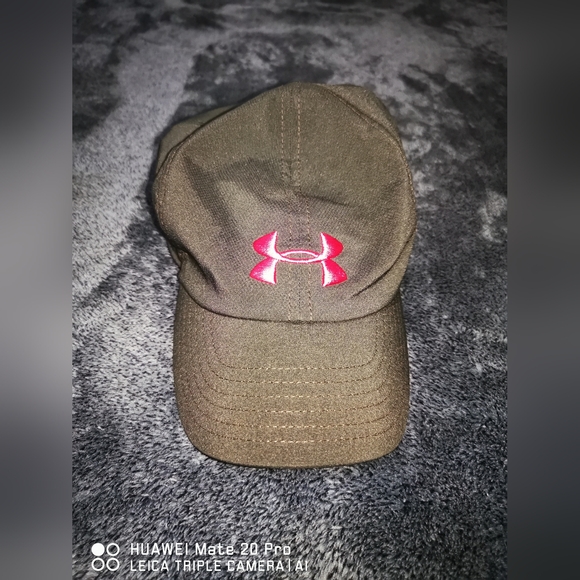 Cap 🧢 - Picture 1 of 5
